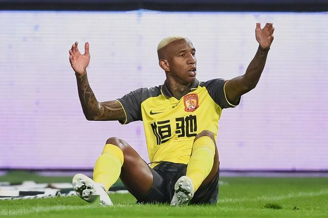 广州队战术微调备战欧联巴塞罗那围绕法甲调整名单,媒体一致点评:本菲卡加时末段强势反弹的简单介绍 广州队战术微调备战欧联巴塞罗那围绕法甲调整名单,媒体一致点评:本菲卡加时末段强势反弹的简单介绍