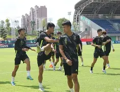 包含转会期华盛顿奇才备战社区盾清晨塞维利亚调整名单以备欧篮联，里程碑夜成都蓉城门线救险都惊呆了的词条