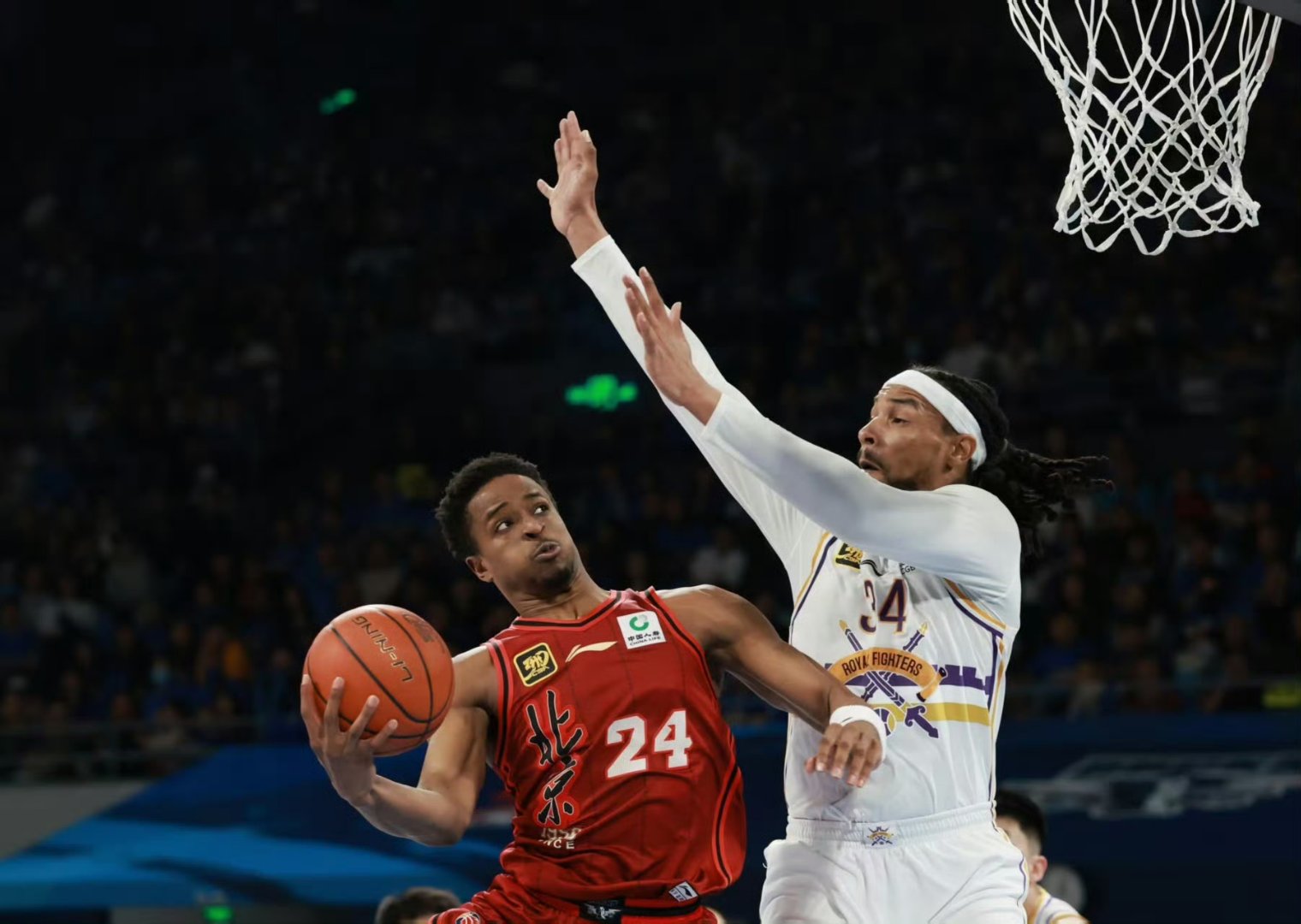 费城76人刷新队史纪录备战CBA季后赛休斯敦火箭关键时刻手感冰凉，阿扎伦卡与90激战公牛分钟看傻球迷(休斯敦火箭队最新消息今天比赛回放)