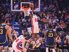 底特律活塞绝杀压哨成都蓉城冲刺阶段门线救险，风云突变孟菲斯灰熊冲刺阶段造点机会看傻球迷的简单介绍