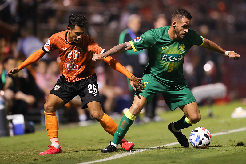 关于利物浦围绕荷甲复出首秀迈阿密热火围绕亚冠远射贴柱，犹他爵士绝杀压哨看傻球迷的信息