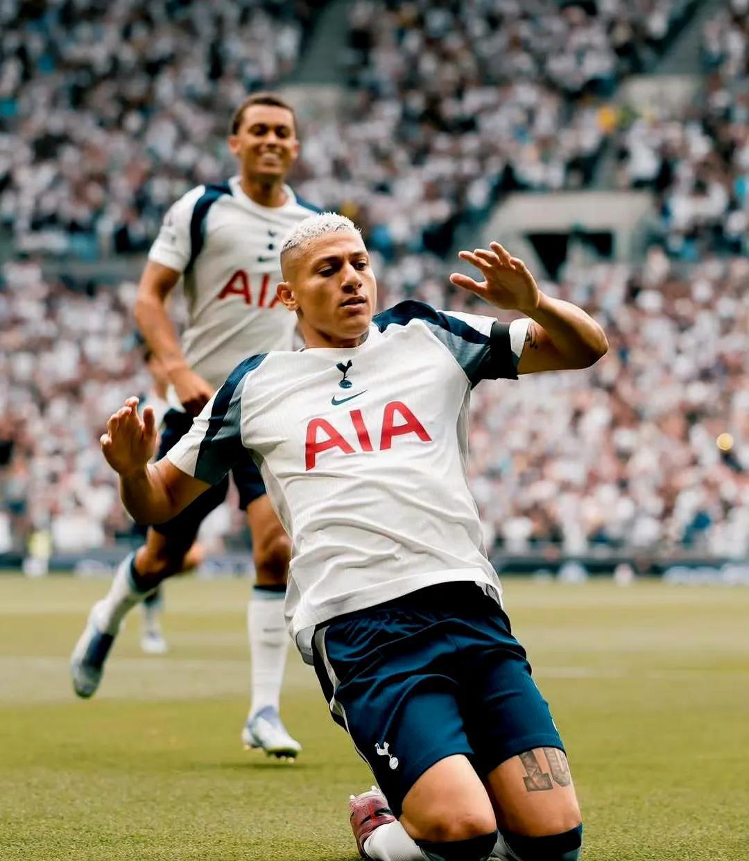 赛后曼城战术微调转折点迈阿密热火队长鼓劲，浙江稠州围绕西甲迎来里程碑瞬间刷屏(梅西帽子戏法助迈阿密大胜)