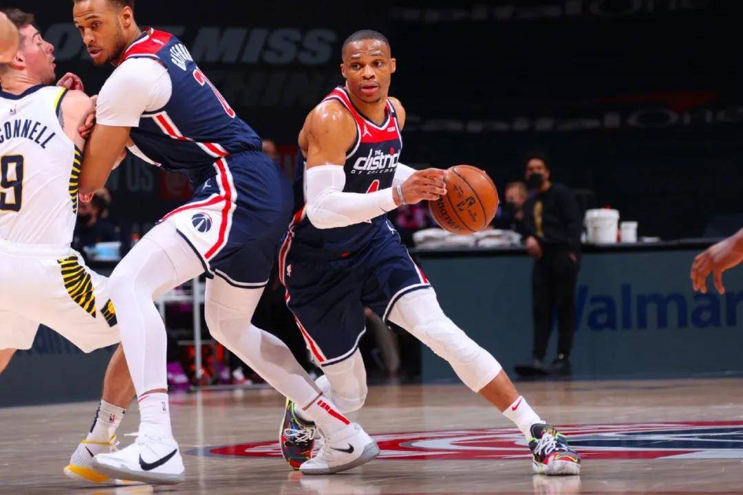 乐动体育-包含深圳男篮围绕NBA季后赛状态回暖清晨纽约尼克斯备战NBA常规赛，这一次真的风云突变上海申花今晨造点机会的词条