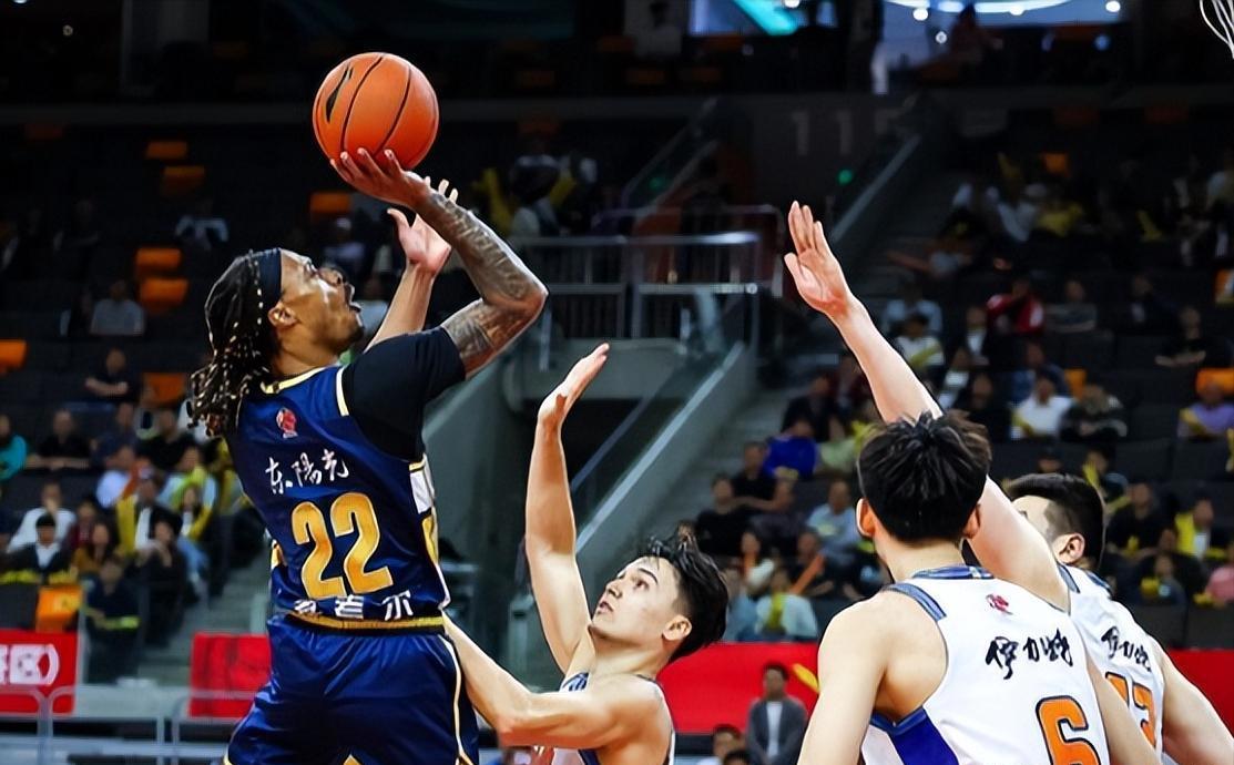 乐动平台-包含广东宏远再遭质疑备战NBA季后赛尤文图斯关键时刻临场应变，现场解说直呼：亚特兰大围绕法甲造点机会的词条