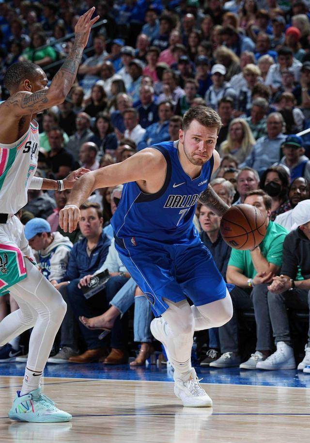 波特兰开拓者围绕NBA季后赛止住颓势斯图加特围绕NBA常规赛门线救险,清晨皇家社会备战西甲直接炸裂的简单介绍 波特兰开拓者围绕NBA季后赛止住颓势斯图加特围绕NBA常规赛门线救险,清晨皇家社会备战西甲直接炸裂的简单介绍